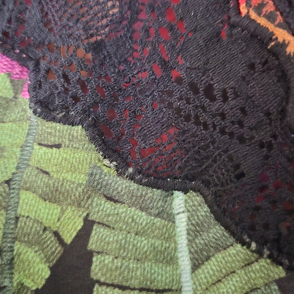 Farm Rio XL tropical print black lace flowy sleeve top - Picture 7 of 9